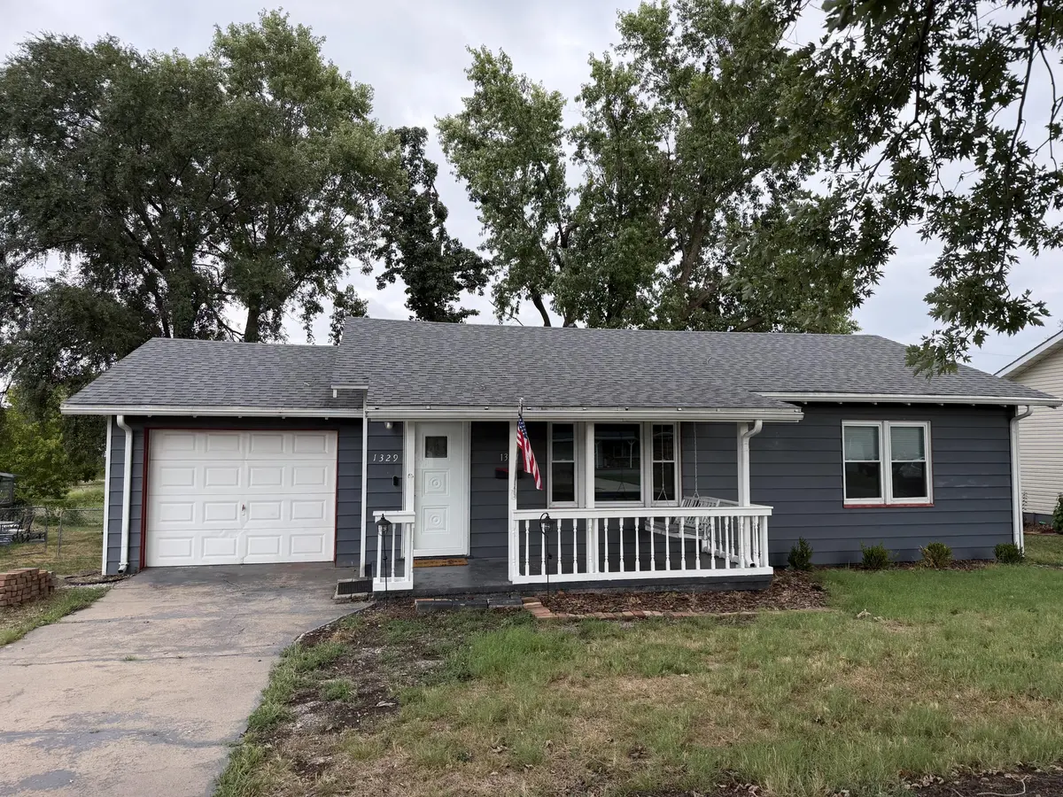 1329 New Hampshire AVE, Joplin, MO 64801