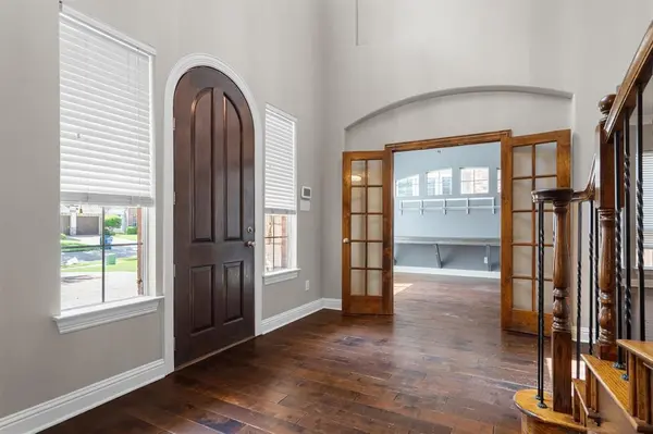 8381 Fullerton Street, Lantana, TX 76226