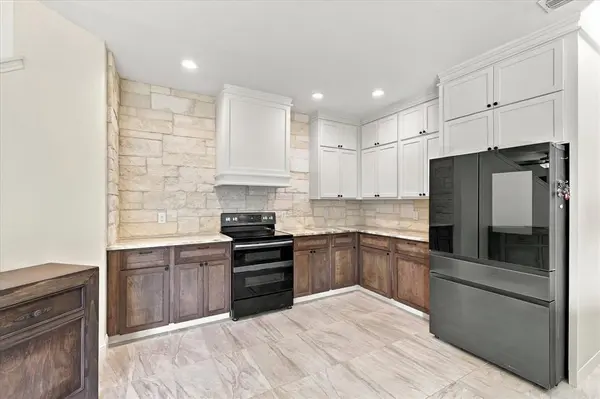 3109 Spotted Fawn Drive, Fort Worth, TX 76108