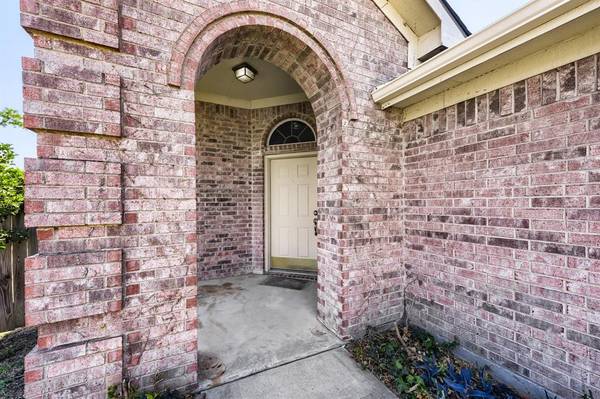 6221 Brooklynn Drive, Fort Worth, TX 76179