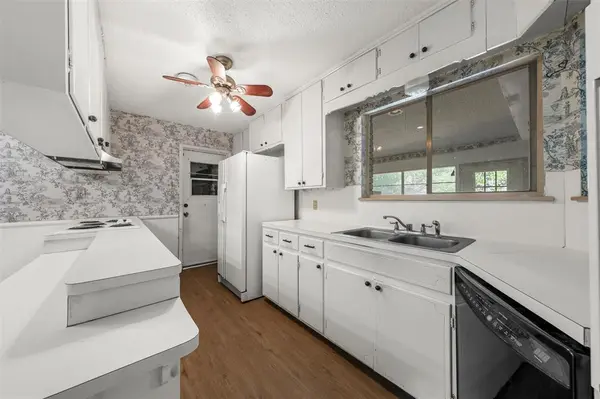4419 Shady Glen Drive, Waco, TX 76708