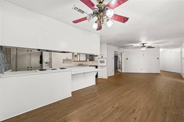 4419 Shady Glen Drive, Waco, TX 76708