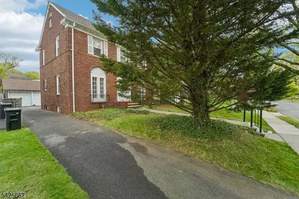 122 Holland Rd, South Orange Village Twp., NJ 07079