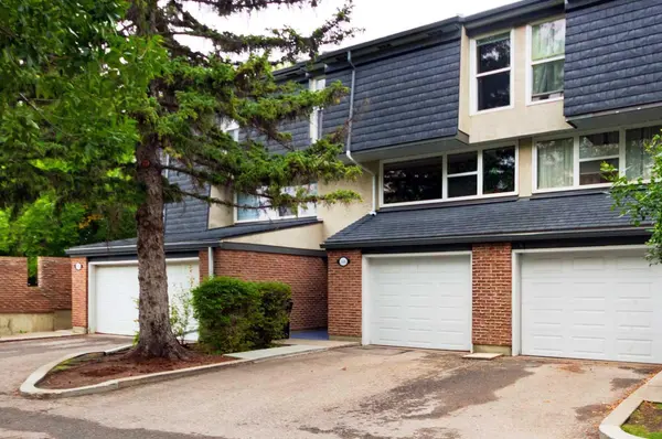 386 Brae Glen CRES SW, Calgary, AB T2W 1B6