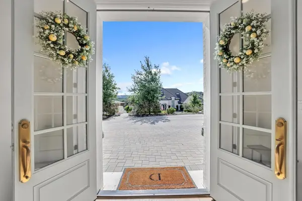 203 Black Wolf RUN, Austin, TX 78738