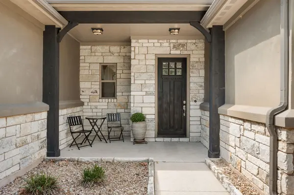 313 Escondido DR, Georgetown, TX 78633