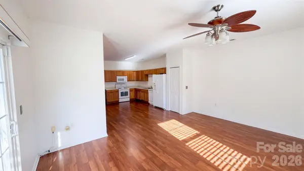 7175 Somerset Springs DR, Charlotte, NC 28262