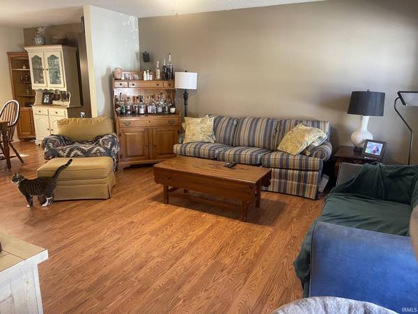 436 E Laurelwood DR, Bloomington, IN 47401