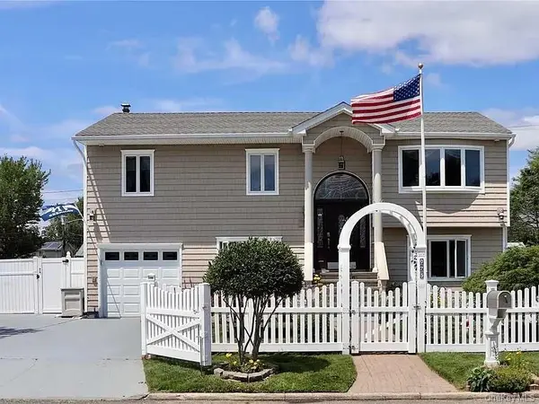 75 Jewel ST #1, Brentwood, NY 11717