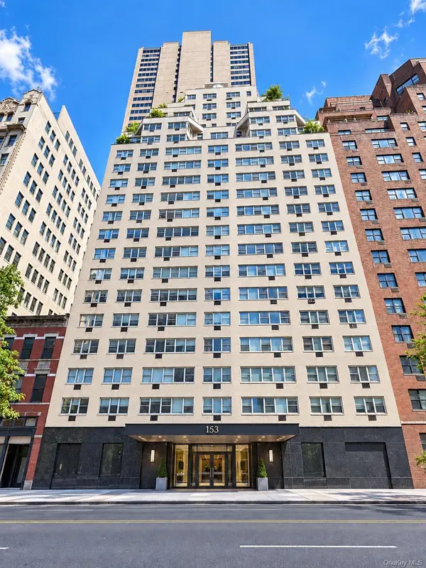 153 East 57th St #21B, New York (manhattan), NY 10022
