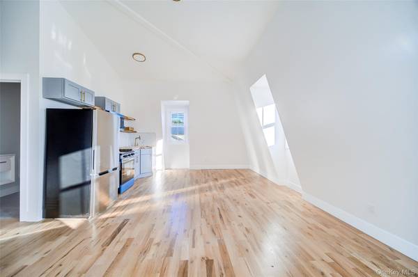 258 State ST #7, Hudson, NY 12534
