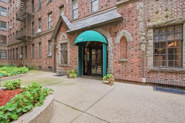 83-19 116th ST #6D, Kew Gardens, NY 11415