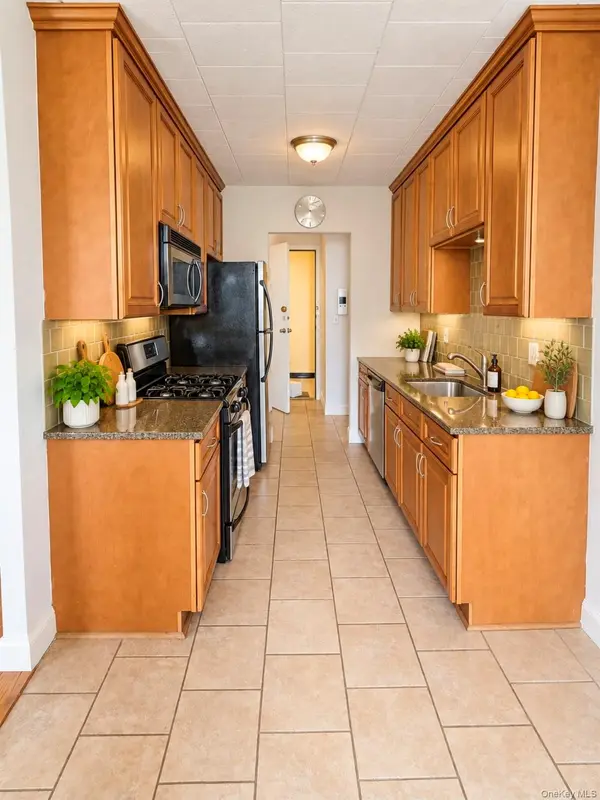 510 Midland AVE #2C, Yonkers, NY 10704