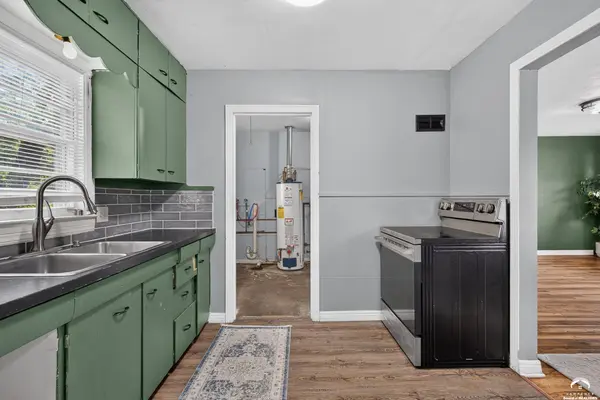 3104 SE Colorado AVE, Topeka, KS 66605