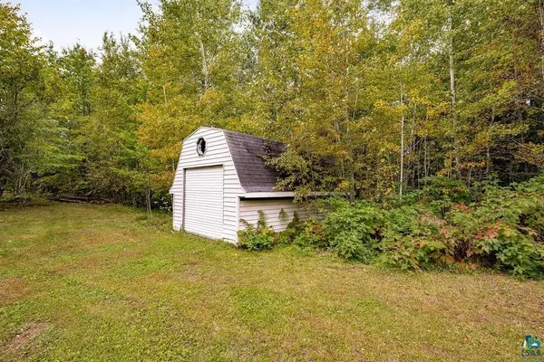 7704 Swan Lake Rd, Saginaw, MN 55779
