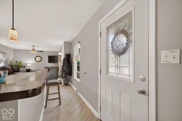 283 Bittersweet DR, Whiteland, IN 46184