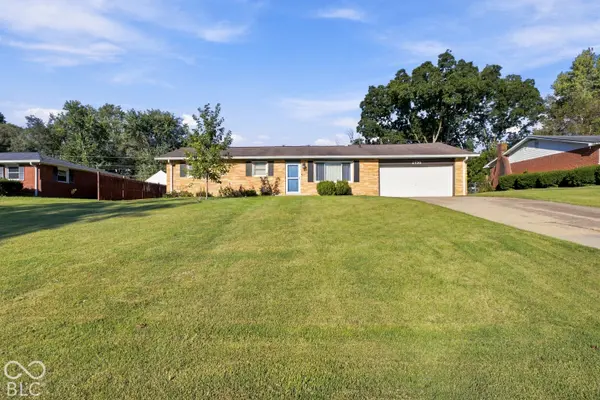 2730 Rogers ST, Columbus, IN 47201