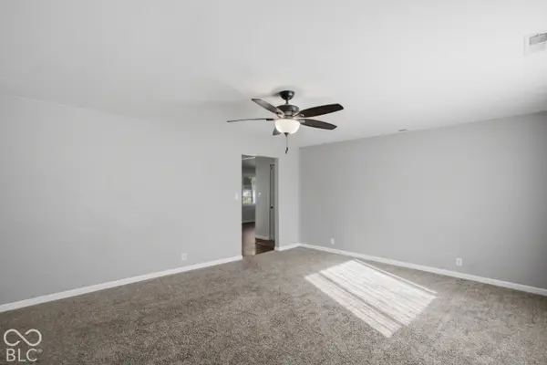 2730 Rogers ST, Columbus, IN 47201