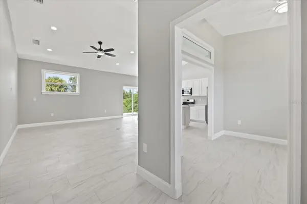 28 COXSWAIN DR, Placida, FL 33946