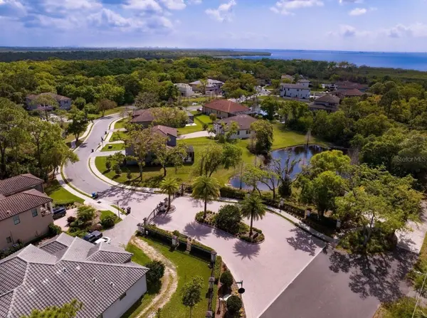 7849 MARSH POINTE DR, Tampa, FL 33635