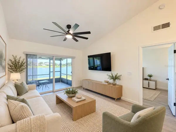 72 PINE ISLAND CIR, Kissimmee, FL 34743