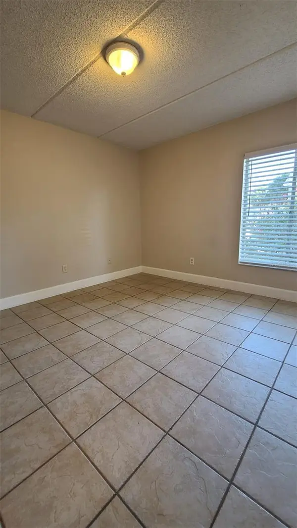 5644 BLUE SHADOWS CT #65-2, Orlando, FL 32811