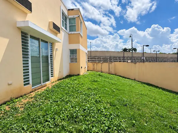D70 OPALO ST, MIRABELLA VILLAGE AND CLUB, Bayamon, PR 00961
