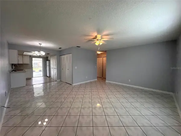 22 W COUNTRY COVE WAY, Kissimmee, FL 34743