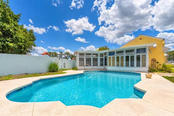 815 LAKE JESSIE DR, Winter Haven, FL 33881