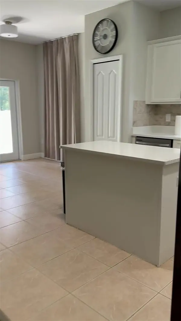 2729 WALDEN WOODS DR, Plant City, FL 33566