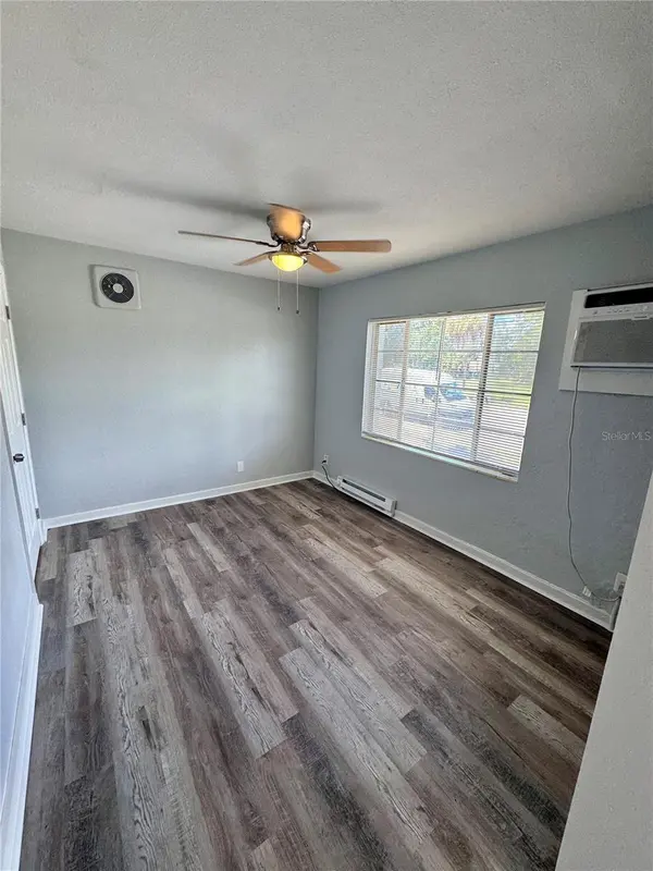 2318 4TH ST S #9, St Petersburg, FL 33705