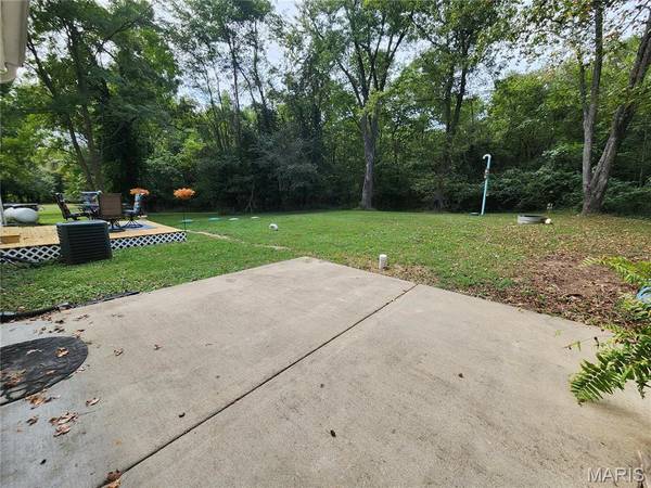 9349 Elm Loop DR, Pevely, MO 63070