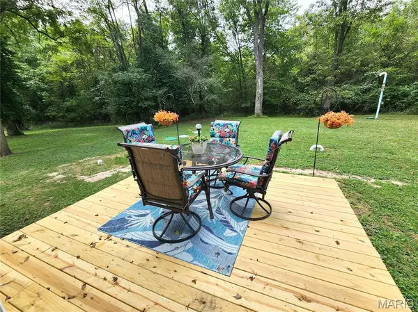 9349 Elm Loop DR, Pevely, MO 63070