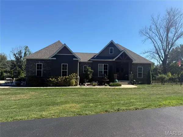 2840 Nicole LN, Festus, MO 63028