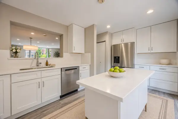 2730 N GREENVIEW AVE #M, Chicago, IL 60614