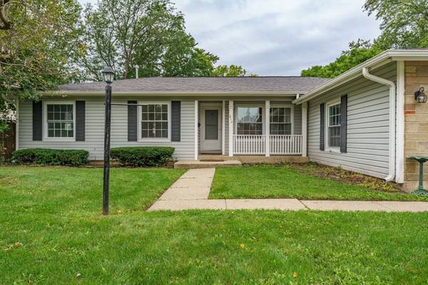 212 Wellington AVE, Elk Grove Village, IL 60007