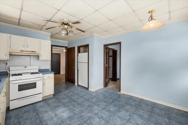 6715 174th ST, Tinley Park, IL 60477