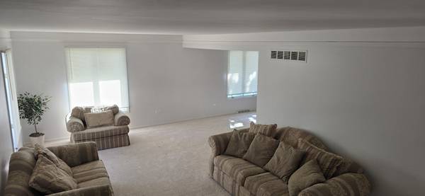 2020 E 169th PL, South Holland, IL 60473