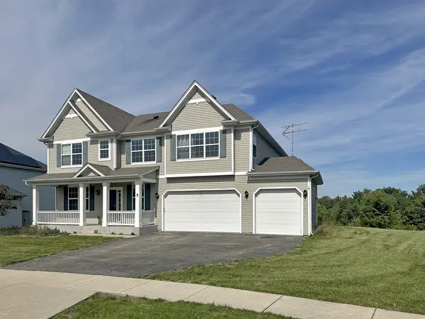 5 Richmond CIR, South Elgin, IL 60177