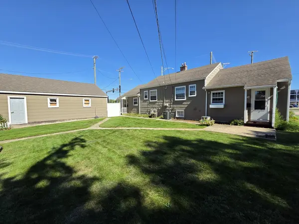 1725 Locust ST, Sterling, IL 61081