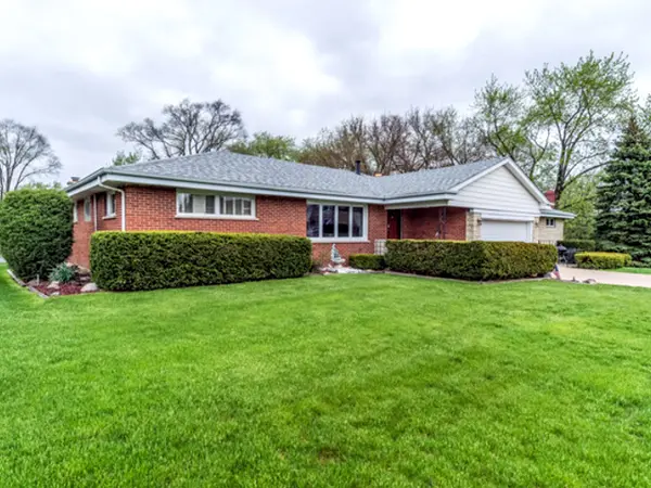 21W146 Tee LN, Itasca, IL 60143