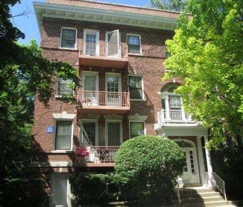 643 Library PL #1W, Evanston, IL 60201
