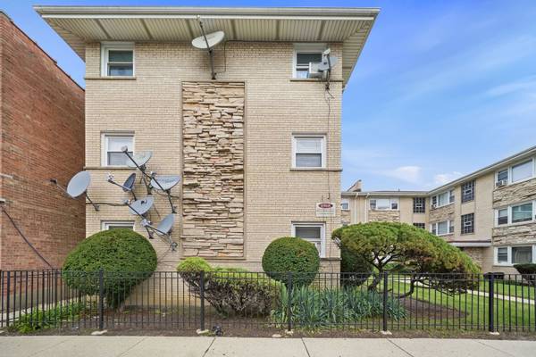 6968 W Diversey AVE #8, Chicago, IL 60707