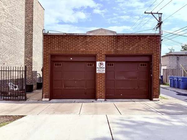 3758 N Sawyer AVE, Chicago, IL 60618
