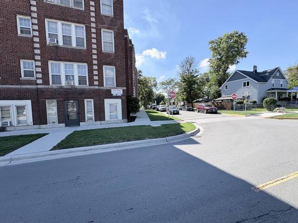 3205 Clarence AVE #D3, Berwyn, IL 60402