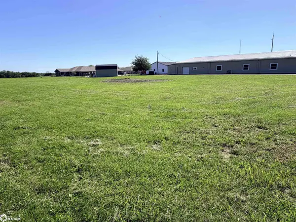 0 S Court ST, Fairfield, IA 52556-3210