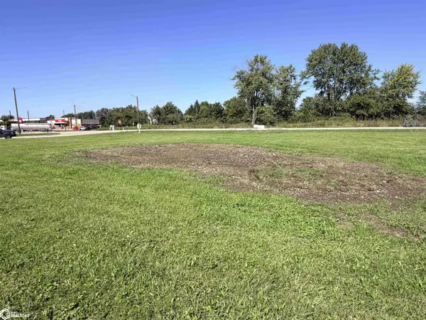 0 S Court ST, Fairfield, IA 52556-3210