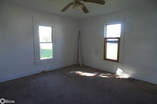 1334 2Nd ST, Webster City, IA 50595