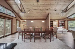 804 E Wilson AVE, Beverly Shores, IN 46301