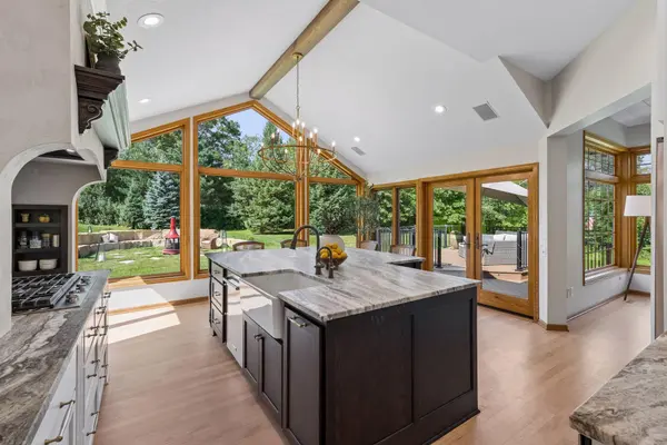 22420 Wagon Wheel TRL, Lakeville, MN 55044